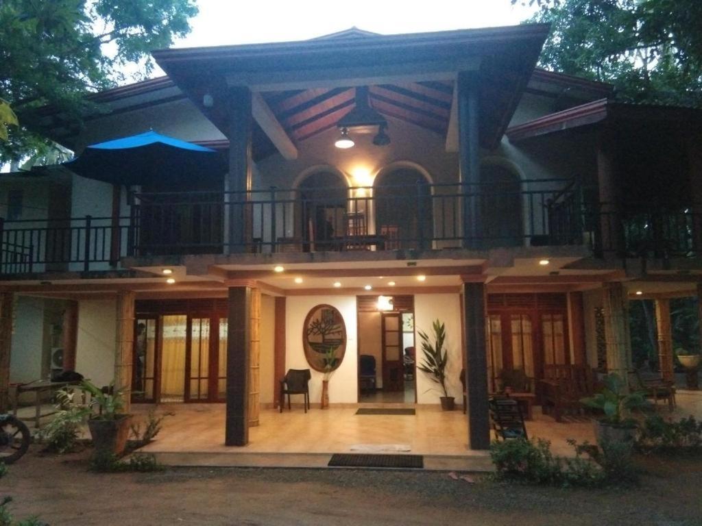 Leopard City Hostel Yala Tissamaharama Eksteriør billede