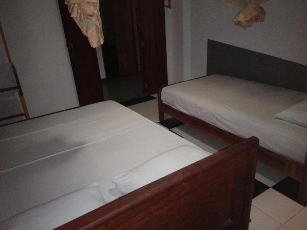 Leopard City Hostel Yala Tissamaharama Eksteriør billede