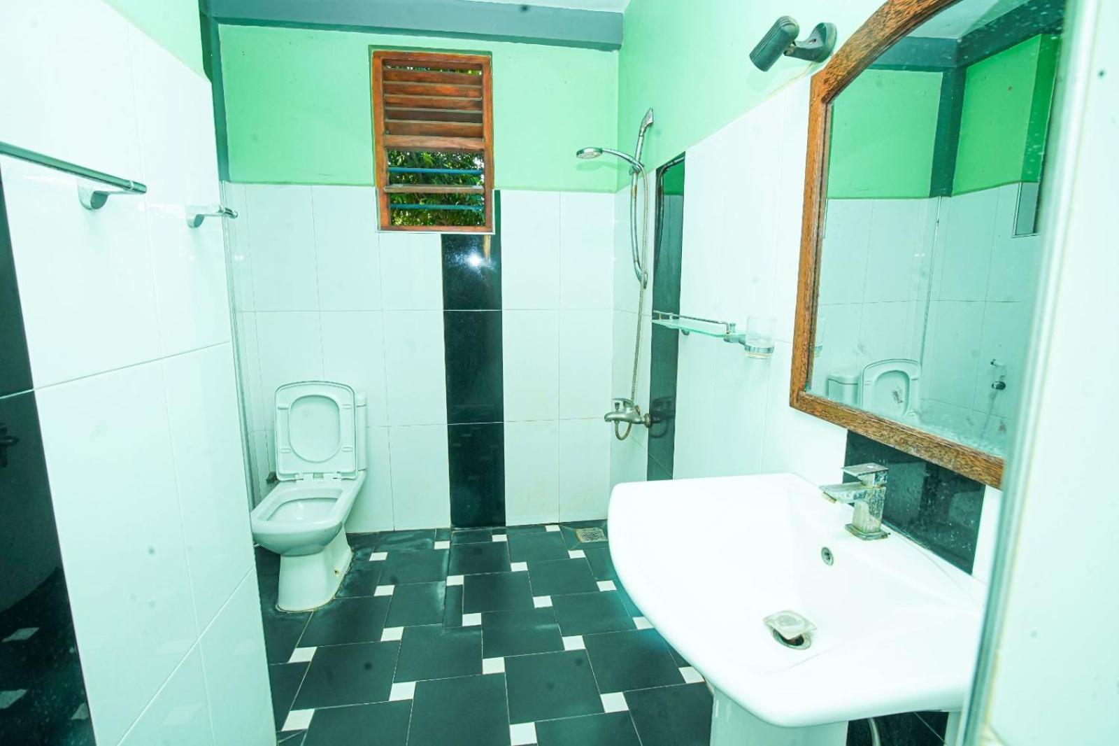 Leopard City Hostel Yala Tissamaharama Eksteriør billede